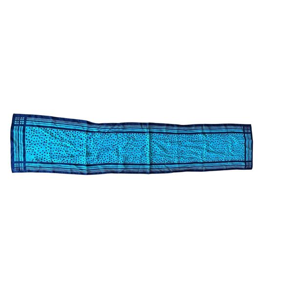 Oscar de la Renta Silk Scarf Women's Blue Polka Dot Oblong 11" x 52" Rectangle - Picture 4 of 4